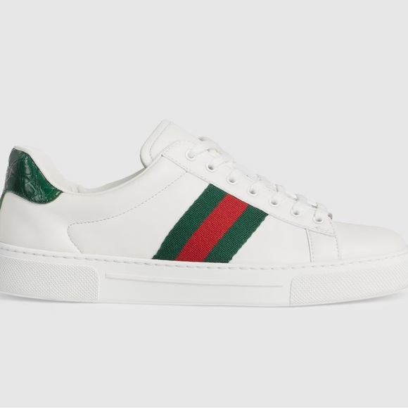 NWT!! Authenticity Papers!!Women's Gucci Ace sneaker w Web (FREE GUCCI SHOE BAG) - Picture 1 of 9